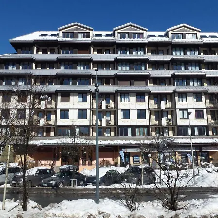 Charmant A Sud, 2 Etoiles, Parking Et Wifi - Fr-1-343-161 Chamonix