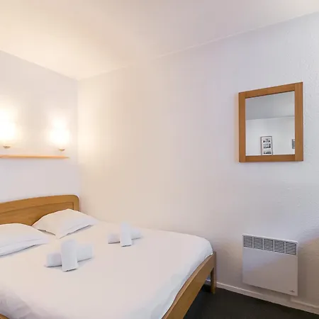 Charmant A Sud, 2 Etoiles, Parking Et Wifi - Fr-1-343-161 Apartment