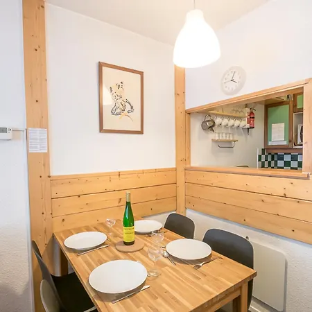 Charmant A Sud, 2 Etoiles, Parking Et Wifi - Fr-1-343-161 Apartment