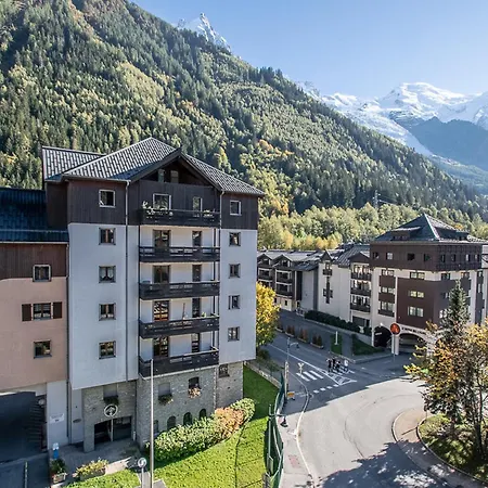 Charmant A Sud, 2 Etoiles, Parking Et Wifi - Fr-1-343-161 Apartment Chamonix